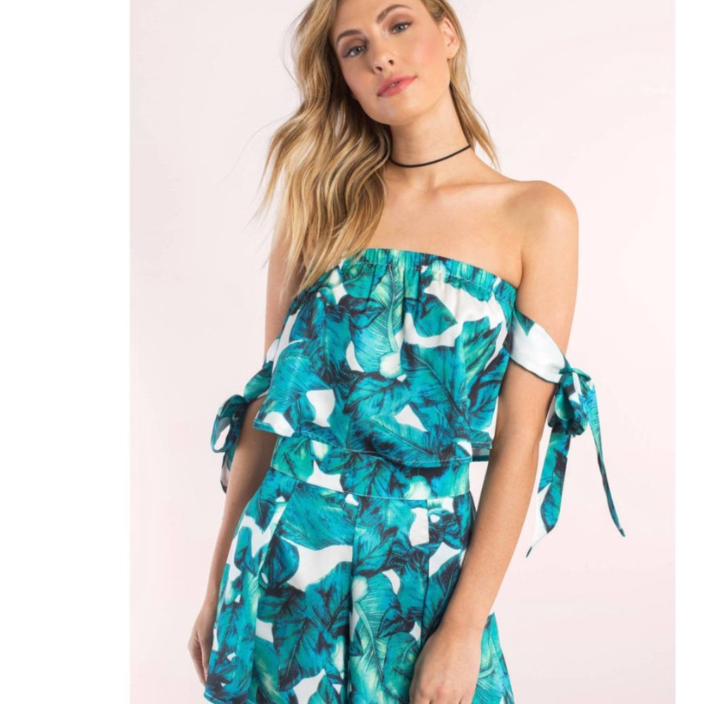 Vestique 2 piece palm print set!